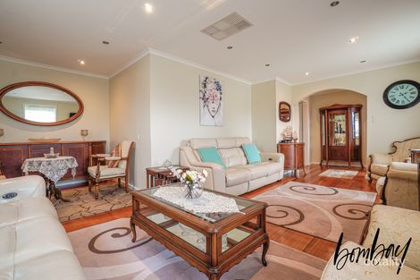 Property photo of 15 Tatura Crescent Broadmeadows VIC 3047