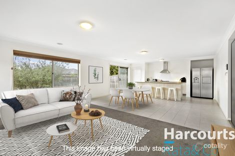 Property photo of 8 Holding Way Doreen VIC 3754