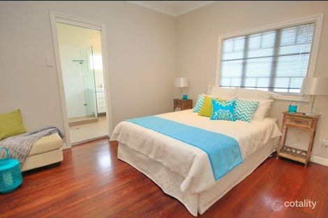 Property photo of 24 Stanley Terrace Wynnum QLD 4178