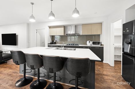 Property photo of 2 Cubbie Way Clyde North VIC 3978