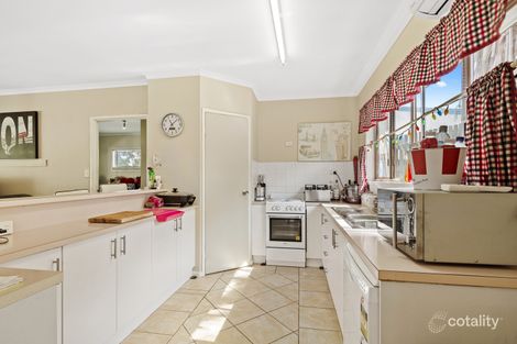 Property photo of 56 Country Road Cannonvale QLD 4802