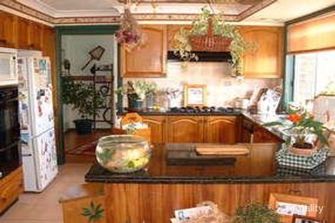 Property photo of 4 Hannah Place Mount Annan NSW 2567