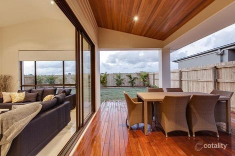 Property photo of 11 Ingham Street Oxley QLD 4075