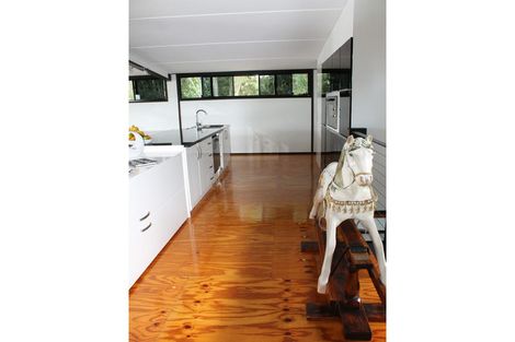 Property photo of 3 Kim Crescent Macleay Island QLD 4184