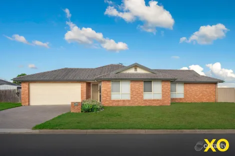 Property photo of 2 Graham Avenue Hunterview NSW 2330