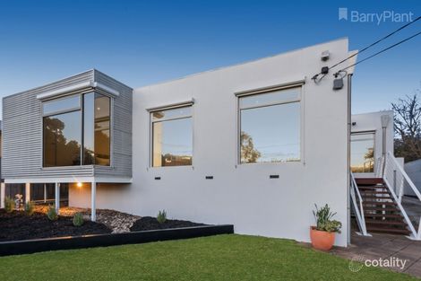 Property photo of 14 Evwick Crescent Highton VIC 3216