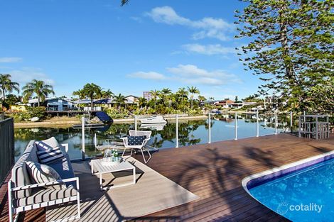 Property photo of 28 Merrimac Boulevard Broadbeach Waters QLD 4218