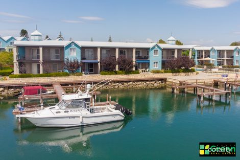 26/20 Apollo Pl, Halls Head, WA 6210