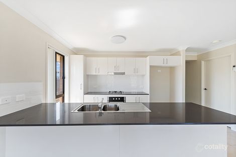 Property photo of 5 Uralla Street Fern Bay NSW 2295