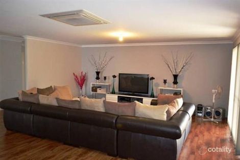 Property photo of 21 Apsley Circle Millbridge WA 6232