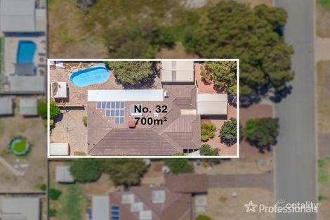 Property photo of 32 Fairway Crescent Meadow Springs WA 6210