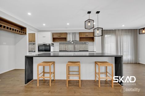 Property photo of 8 Perennial Avenue Wallan VIC 3756