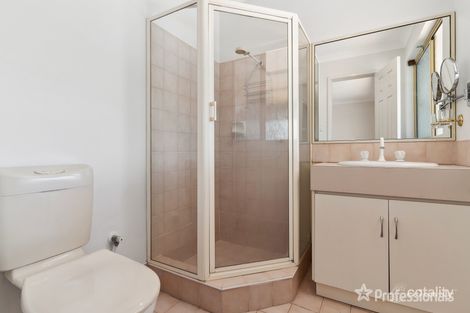Property photo of 32 Fairway Crescent Meadow Springs WA 6210