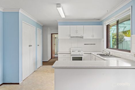 Property photo of 4 Veronica Crescent Wyoming NSW 2250