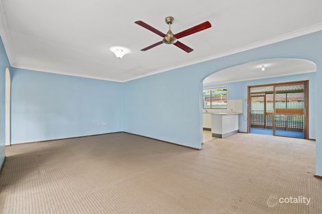 Property photo of 4 Veronica Crescent Wyoming NSW 2250