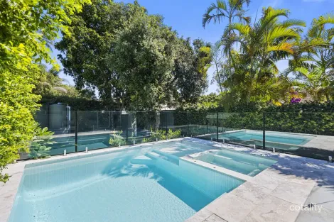 Property photo of 162A Ocean View Drive Wamberal NSW 2260