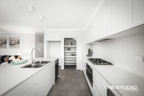 Property photo of 38 Headingley Avenue North Kellyville NSW 2155