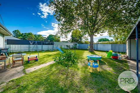 Property photo of 17 Buna Street Ashmont NSW 2650