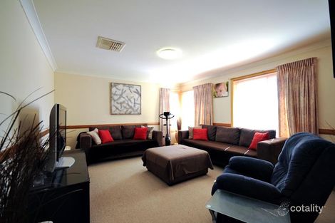 Property photo of 3 Lincoln Parkway Dubbo NSW 2830