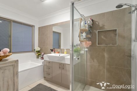 Property photo of 4 Silvertop Crescent Spring Mountain QLD 4300