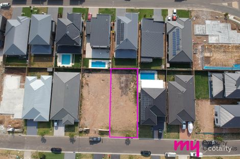 8 Meale Ave, Gledswood Hills, NSW 2557