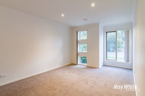 Property photo of 2 Islington Avenue Cranbourne North VIC 3977