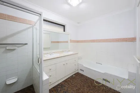 Property photo of 11 Lapis Crescent Bardwell Valley NSW 2207