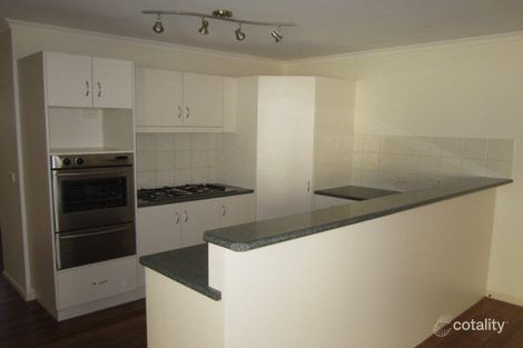 Property photo of 17 Grevillea Avenue Kangaroo Flat VIC 3555