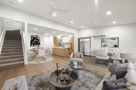 Property photo of 58 Greenway Circuit Mount Ommaney QLD 4074
