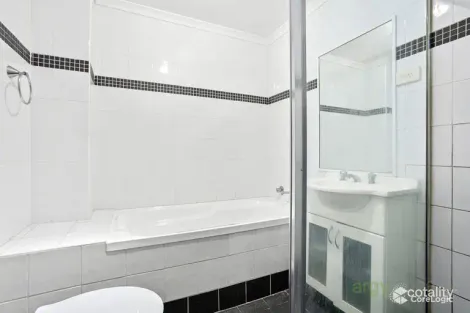 Property photo of 10/2-6 Shaftesbury Street Carlton NSW 2218