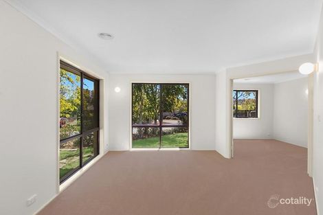 Property photo of 11 Raiwalla Court Ngunnawal ACT 2913