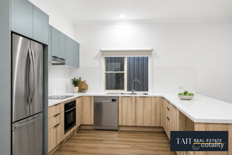 Property photo of 2 Dixon Street Wangaratta VIC 3677