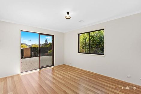 Property photo of 11 Raiwalla Court Ngunnawal ACT 2913