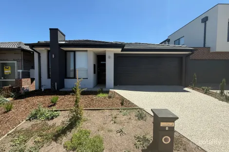 8 Skyline Rd, Fraser Rise, VIC 3336