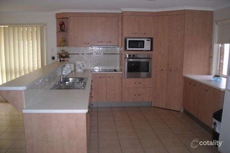 Property photo of 8 Tomlins Court Avenell Heights QLD 4670