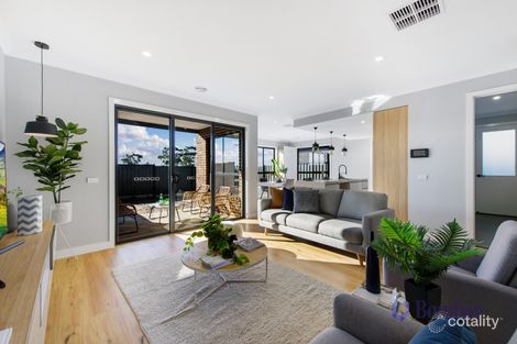 Property photo of 16 Erasmus Avenue Craigieburn VIC 3064