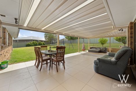 Property photo of 8 Opal Court Kelso NSW 2795