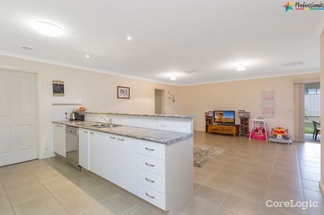 Property photo of 24 Darga Place Springdale Heights NSW 2641