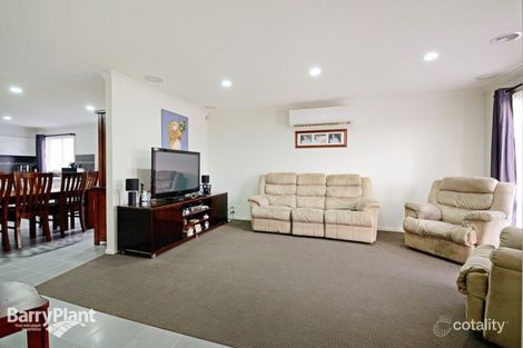 Property photo of 32 Manna Gum Drive Pakenham VIC 3810