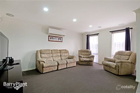 Property photo of 32 Manna Gum Drive Pakenham VIC 3810