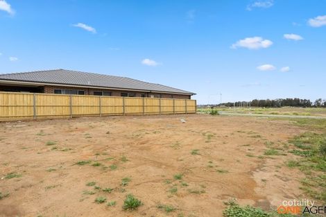 Property photo of 21 St Luke Way Carnes Hill NSW 2171