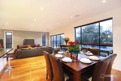 Property photo of 17 Essex Road Mount Waverley VIC 3149