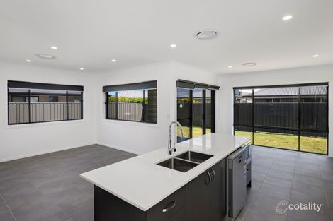 Property photo of 6 Joseph Drive Orange NSW 2800
