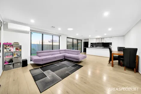 Property photo of 9 Allunga Way Werribee VIC 3030