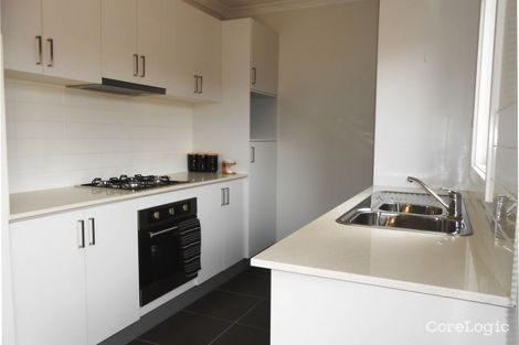 Property photo of 2/23 Strident Road Craigieburn VIC 3064