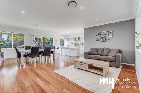 Property photo of 17 Minya Crescent Gledswood Hills NSW 2557