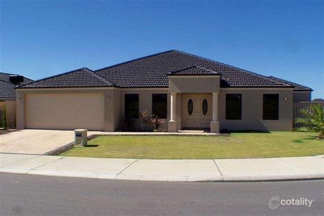 17 Belvoir Pkwy, Darch, WA 6065