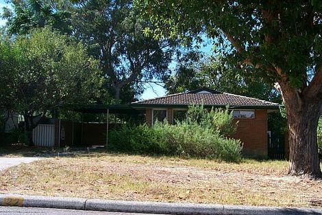 22 Crossford St, Thornlie, WA 6108