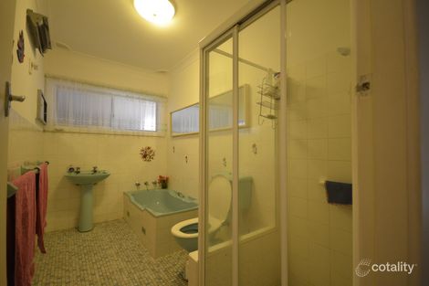 Property photo of 37 Daffodil Drive Woy Woy NSW 2256