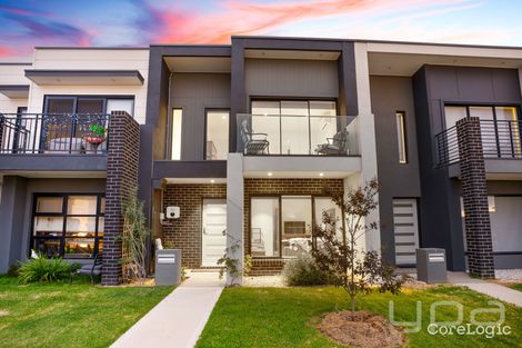 Property photo of 10 Artesian Walk Werribee VIC 3030
